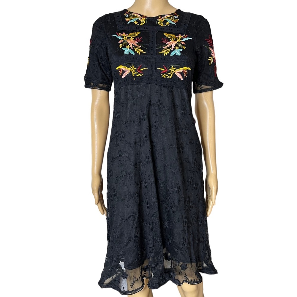 Womens Dress Small S Black Embroidered Lace Lined Knee Length